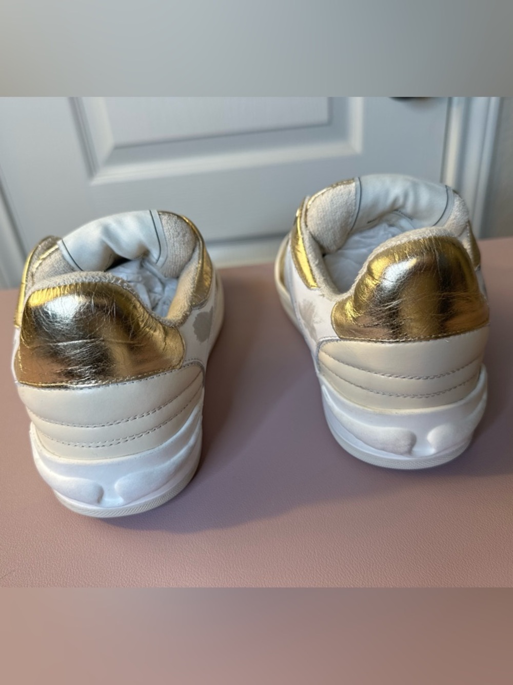 Zadig & Voltaire Women’s 38 White Sneakers with Gold Trim - Picture 3 of 6